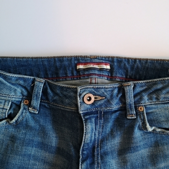 Tommy Hilfiger Boyfriend Jeans in Size 4/27 - Picture 6 of 9